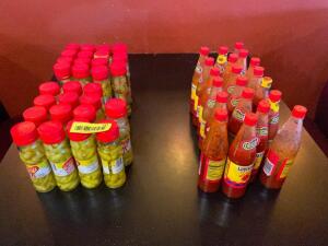 (1) LOT OF ASSORTED SEASONING AND SAUCES.