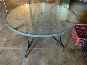 48" ROUND GLASS TOP PATIO TABLE