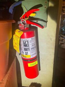 DRY CHEMICAL FIRE EXTINGUISHER