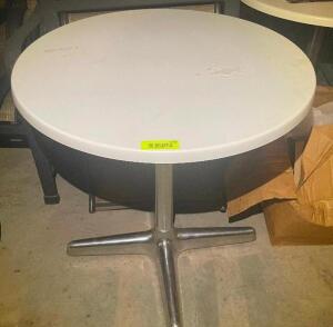 (3) 25" ROUND WHITE TABLES