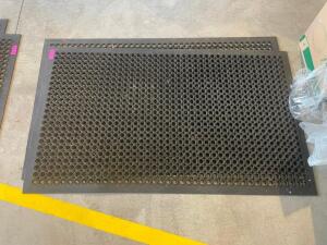 (2) 5' X 3' BLACK RUBBER KITCHEN MATS