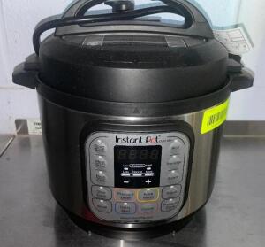 INSTANT POT SLOW COOKER