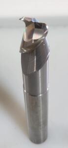 DESCRIPTION: (2) HIGH PERFORMANCE CARBIDE REDUCED NECK 2 FLUTE END MILL BRAND/MODEL: DATAFLUTE HSMM20750.060R RETAIL$: 222.78 SIZE: 3/4" CUT/SHANK DIA