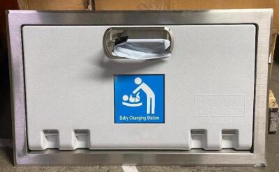 WALL MOUNTED BABY CHANGING STATION