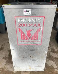 DESCRIPTION: PHOENIX 200 MAX LGR DEHUMIDIFIER BRAND / MODEL: PHOENIX 200 MAX ADDITIONAL INFORMATION 110/120 VOLT, 7.5 AM, 1 PHASE. RETAILS NEW FOR $33