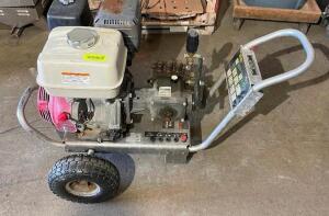 DESCRIPTION: GAS POWERED PRESSURE WASHER W/ GUN. BRAND / MODEL: LS4040G.3 ADDITIONAL INFORMATION NO HOSE INCLUDED. HAS COMPRESSION LOCATION: PAINT ROO