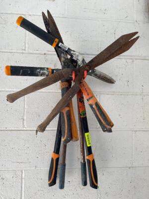 DESCRIPTION: (5) ASSORTED LANDSCAPING SHEARS LOCATION: WAREHOUSE THIS LOT IS: SOLD BY THE PIECE QTY: 5