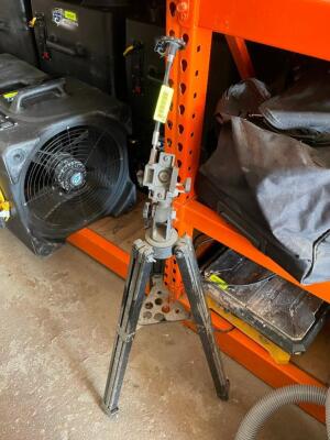 DESCRIPTION: TRIPOD STAND LOCATION: WAREHOUSE QTY: 1