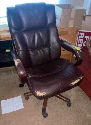 DESCRIPTION: HIGH BACK BROWN PLEATHER OFFICE CHAIR ADDITIONAL INFORMATION W/ WEAR AND TEAR LOCATION: OFFICE QTY: 1