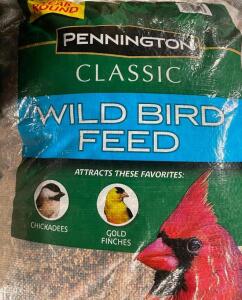 PENNINGTON CLASSIC WILD BIRD FEED AND SEED, 40 LB. BAG