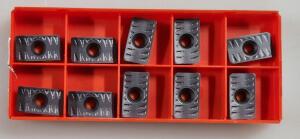 DESCRIPTION: (30) CARBIDE MILLING INSERTS BRAND/MODEL: SANDVIK COROMANT/LPMH 25 06 10-PM RETAIL$: $ 30.40 PER INSERT QTY: 30