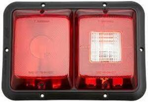 DESCRIPTION: (2) RECESSED DOUBLE VERTICAL TAIL LIGHT BRAND/MODEL: BARGMAN #SAE-AR-84-DOT INFORMATION: RED RETAIL$: $32.95 EA QTY: 2