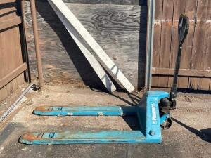 5500 LBS PALLET JACK