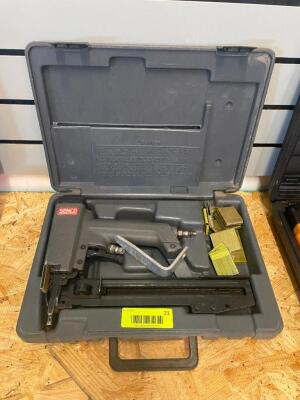 SENCO PNEUMATIC NAIL GUN WITH CASE