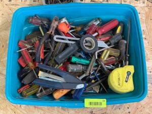 LARGE BUCKET OF ASSORTED HAND TOOLS