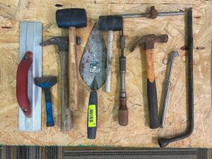 SMALL GROUP OF HAND TOOLS