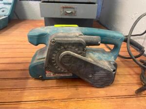 MAKITA 3" X 18" BELT SANDER