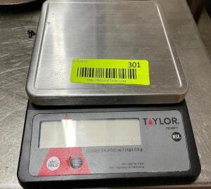 TAYLOR TE32FT DIGITAL PORTION SCALE