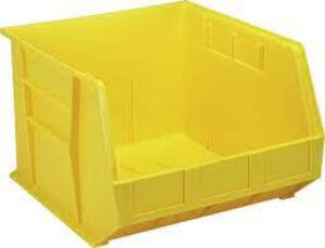 DESCRIPTION: (2) ULTRA STACK AND HANG BIN BRAND/MODEL: QUANTUM STORAGE SYSTEMS #QUS270 INFORMATION: YELLOW RETAIL$: $84.48 EA SIZE: 18 x 16.5 x 11" QT