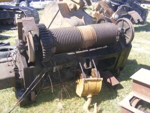 1890 VINTAGE 1000 LBS. CAPACITY OVERHEAD TRACK CRANE (WORKING CONDITION - TAKEN DOWN AND PALLETIZED)