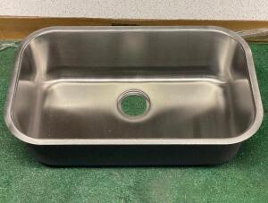 33" X 18.5" SINGLE WELL STAINLESS KITCHEN SINK