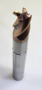 DESCRIPTION: (4) HIGH PERFORMANCE CARBIDE .125 REDUCED NECK SQ END MILL BRAND/MODEL: DATA FLUTE SSLSM40500C11 RETAIL$: 162.7 SIZE: 1/2" DIAM 5/8" LOC