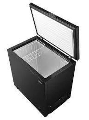 DESCRIPTION: (1) CHEST FREEZER BRAND/MODEL: ARCTIC KING/ARC070S0ARBB INFORMATION: BLACK/CAPACITY: 7 CU-FT RETAIL$: 265.00 SIZE: 32.1"L X 21.7"W X 33.5