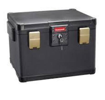 DESCRIPTION: (1) FIRE SAFE BRAND/MODEL: HONEYWELL/1108 INFORMATION: BLACK/FIRE CAPACITY: 1/2 HR, SLIGHT DAMAGE, MUST COME INSPECT RETAIL$: 246.48 SIZE