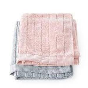 DESCRIPTION: (3) PACKS OF (2) MICROFIBER WASH CLOTH BRAND/MODEL: TUPPERWARE INFORMATION: RECYCLED MATERIAL PINK RETAIL$: $17.99 EA QTY: 3