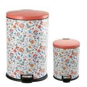 DESCRIPTION: (1) COMBO TRASH CAN SET BRAND/MODEL: PIONEER WOMAN INFORMATION: MAZE RETAIL$: $40.00 EA SIZE: 3.1GA AND 10.5 GA QTY: 1