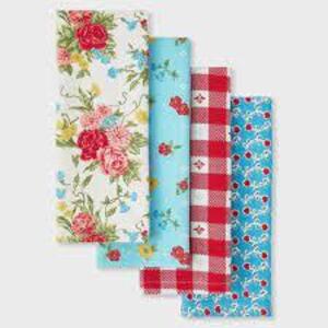 (1) SET OF (4) KITCHEN TOWELS