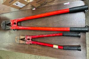 (2) HEAVY DUTY BOLT CUTTERS