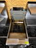 DESCRIPTION: 40 LB NATURAL GAS STAINLESS FLOOR FRYER- 90,000 BTU BRAND/MODEL: MAIN STREET EQUIPMENT 541FF40N INFORMATION: BTU: 90,000 GAS: NATURAL SIZ - 8