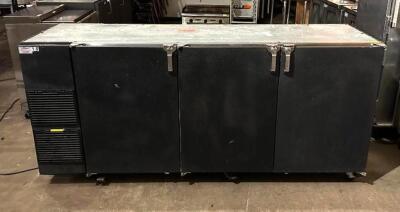 DESCRIPTION: 84" 3-DOOR REFRIGERATED BACK BAR CABINET BRAND/MODEL: GLASTENDER BB84 SIZE: 84" QTY: 1