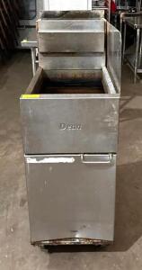 DESCRIPTION: 43 LB VAT LIQUID PROPANE GAS FRYER BRAND/MODEL: DEAN SR42G SIZE: 43 LB QTY: 1