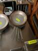 DESCRIPTION: (4) 10.5" ALUMINUM SKILLET SIZE: 10.5" QTY: 4 - 2