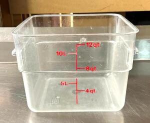 DESCRIPTION: (3) 12 QT FOOD STORAGE CONTAINER SIZE: 12 QT QTY: 3