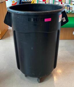 55 GALLON TRASH BIN WITH DOLLY