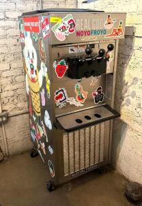 ELECTRO FREEZE SL500 SOFT SERVE ICE CREAM MACHINE