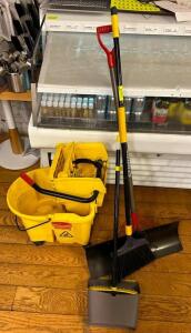 MOP BUCKET WITH WRINGER AND BROOM WITH DUSTPAN