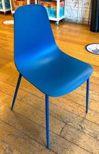 (7) MODERN PLASTIC DINING CHAIRS-BLUE