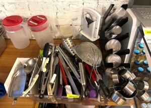 LARGE GROUP OF UTENSILS AND SMALLWARE