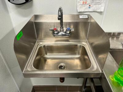 16" X 16" WALL MOUNT HAND SINK