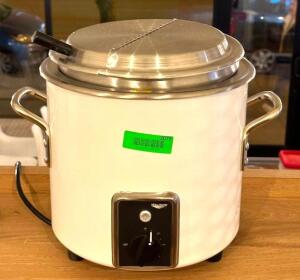 PEARL WHITE RETRO 7 QT. STOCK POT KETTLE RETHERMALIZER (NEW)