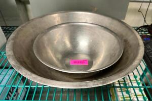 (3) ASSORTED STAINLESS MIXING BOWLS