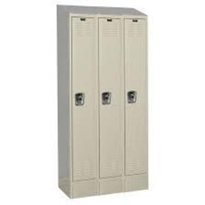 DESCRIPTION: (1) SET OF SLOPING HOOD LOCKER BRAND/MODEL: HALLOWELL INFORMATION: GRAY RETAIL$: $877.00 TOTAL SIZE: SINGLE TIER, 3 DOOR QTY: 1