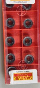 DESCRIPTION: (30) CARBIDE MILLING INSERTS BRAND/MODEL: SANDVIK S-600-1045E-ML RETAIL$: $17.30 PER INSERT QTY: 30