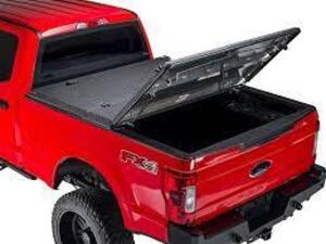 DESCRIPTION: (1) TONNEAU COVER FOR TRUCK BRAND/MODEL: DIAMONDBACK #DR19C-SE-MX INFORMATION: BLACK RETAIL$: $1899.00 EA QTY: 1