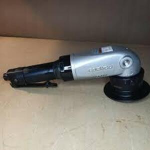 DESCRIPTION: (1) ANGLE GRINDER BRAND/MODEL: DAEWOO/DAG-7LG INFORMATION: NO LOAD SPEED: 7600RPM/36 CFM RETAIL$: 250.00 SIZE: 12.83"L X 1/4"THREAD AIR I