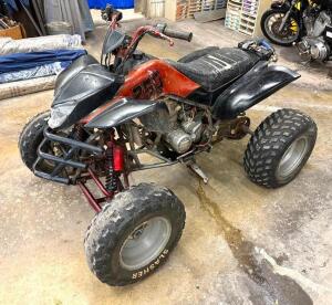 DESCRIPTION: 250 JETMOTO ATV INFORMATION: HAS BAD GAS INSIDE, NOT IN RUNNING CONDITION QTY: 1